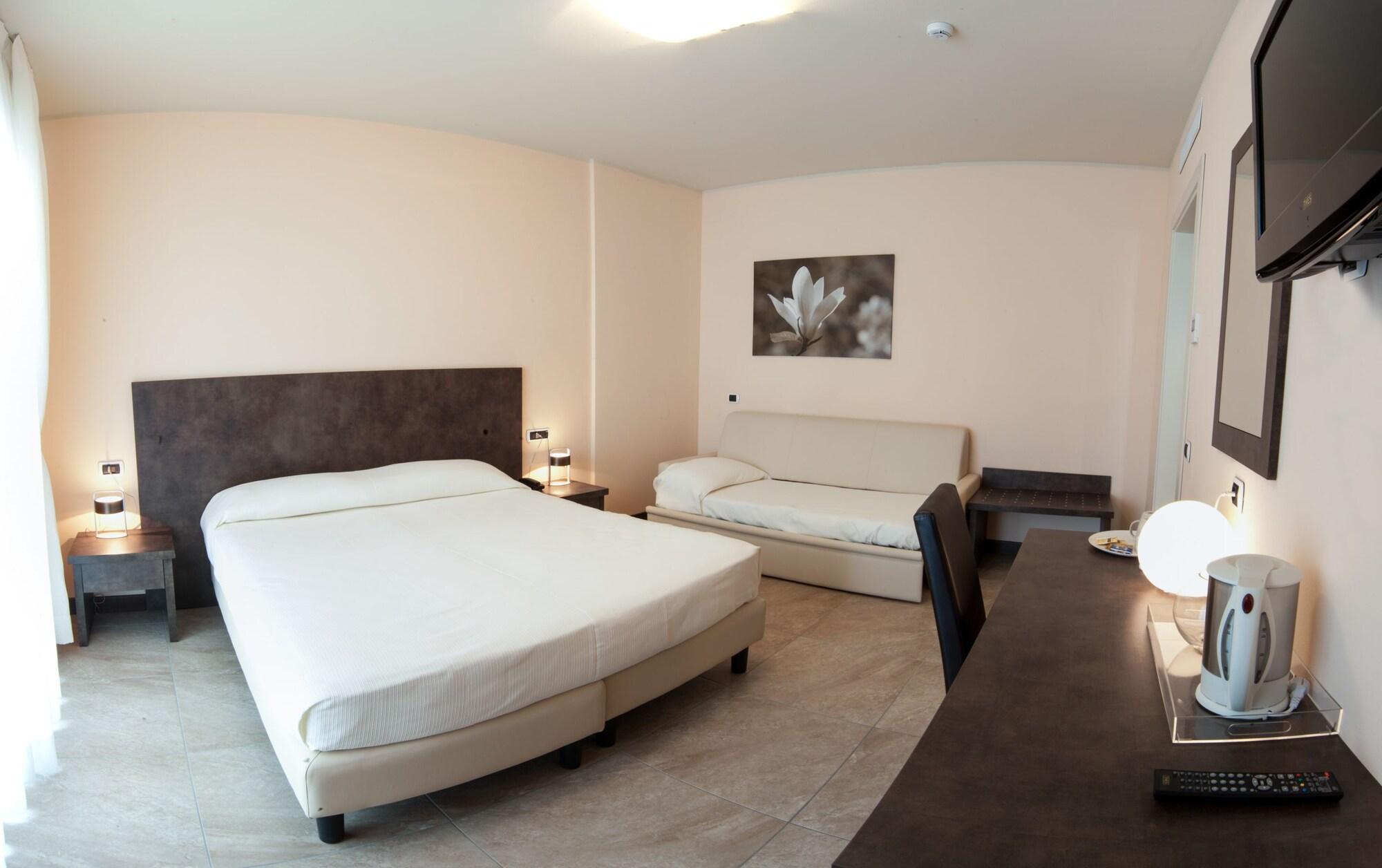 Hotel Kent Milano Marittima Dış mekan fotoğraf
