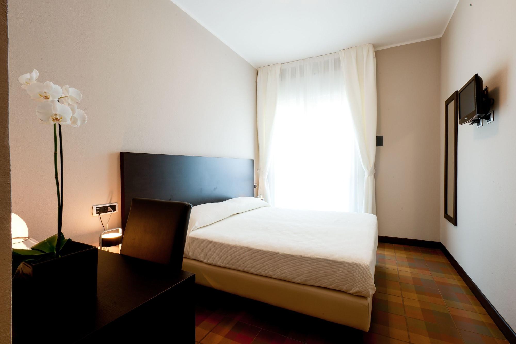 Hotel Kent Milano Marittima Dış mekan fotoğraf