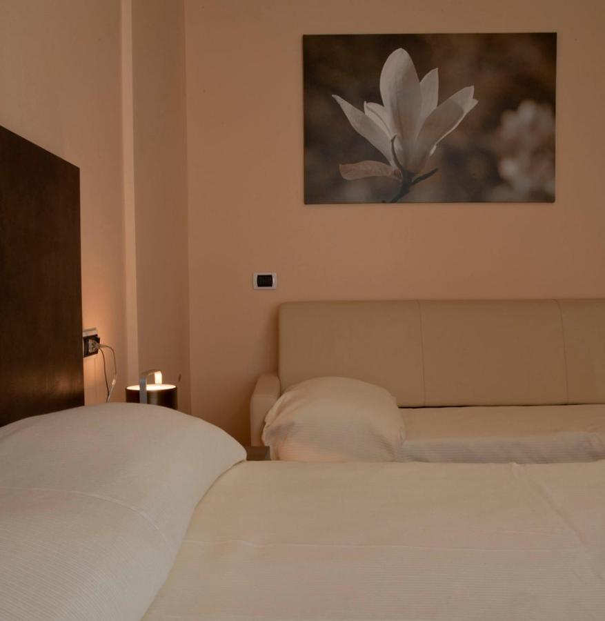 Hotel Kent Milano Marittima Dış mekan fotoğraf